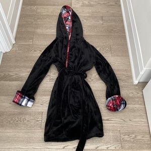 Size small black robe with hood